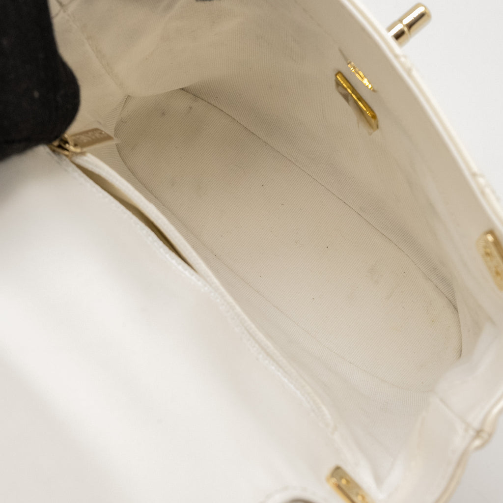 CHANEL SEASONAL SQUARE FLAP BAG WITH CHAIN PATENT WHITE LGHW (MICROCHIP)