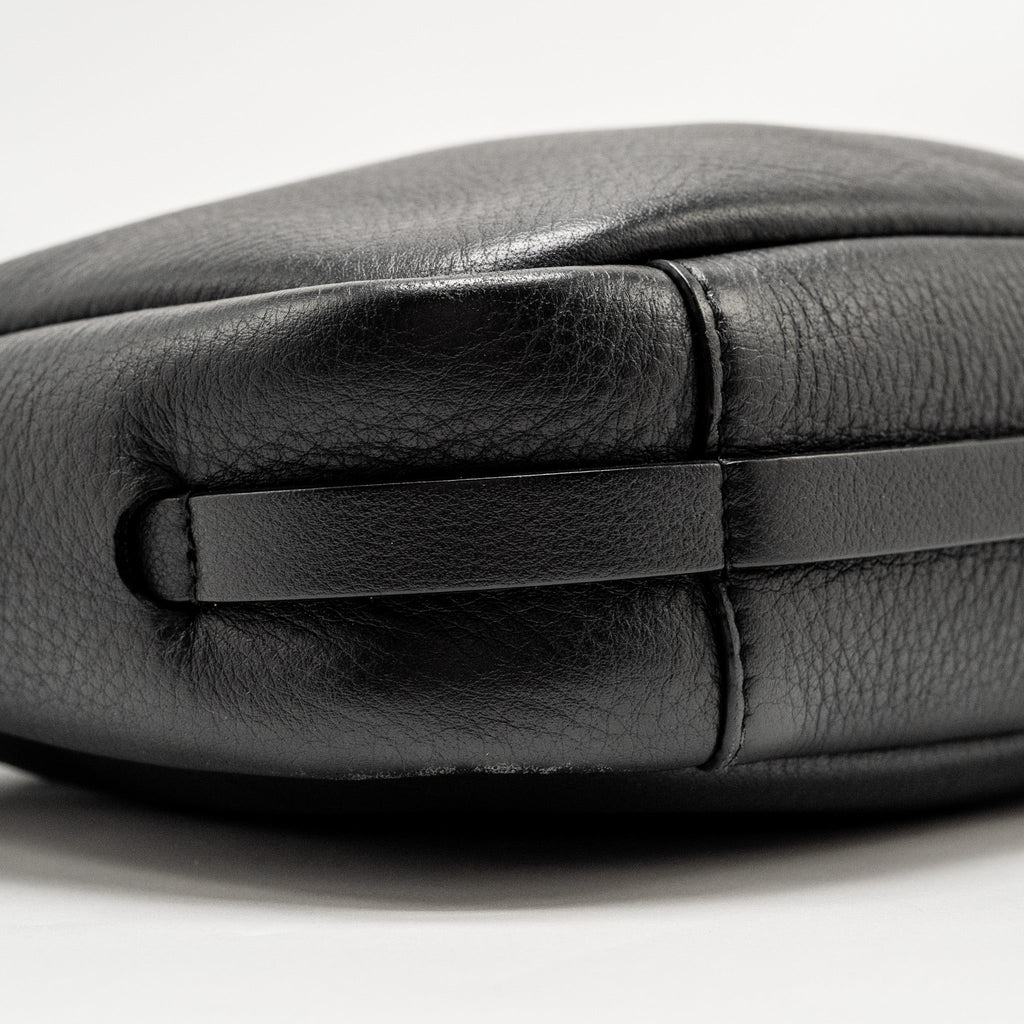 BALENCIAGA EVERYDAY CAMERA BAG CALFSKIN BLACK SHW