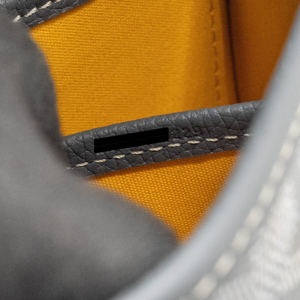 GOYARD BELVEDERE PM MESSENGER BAG GOYARDINE CANVAS CALFSKIN GREY SHW