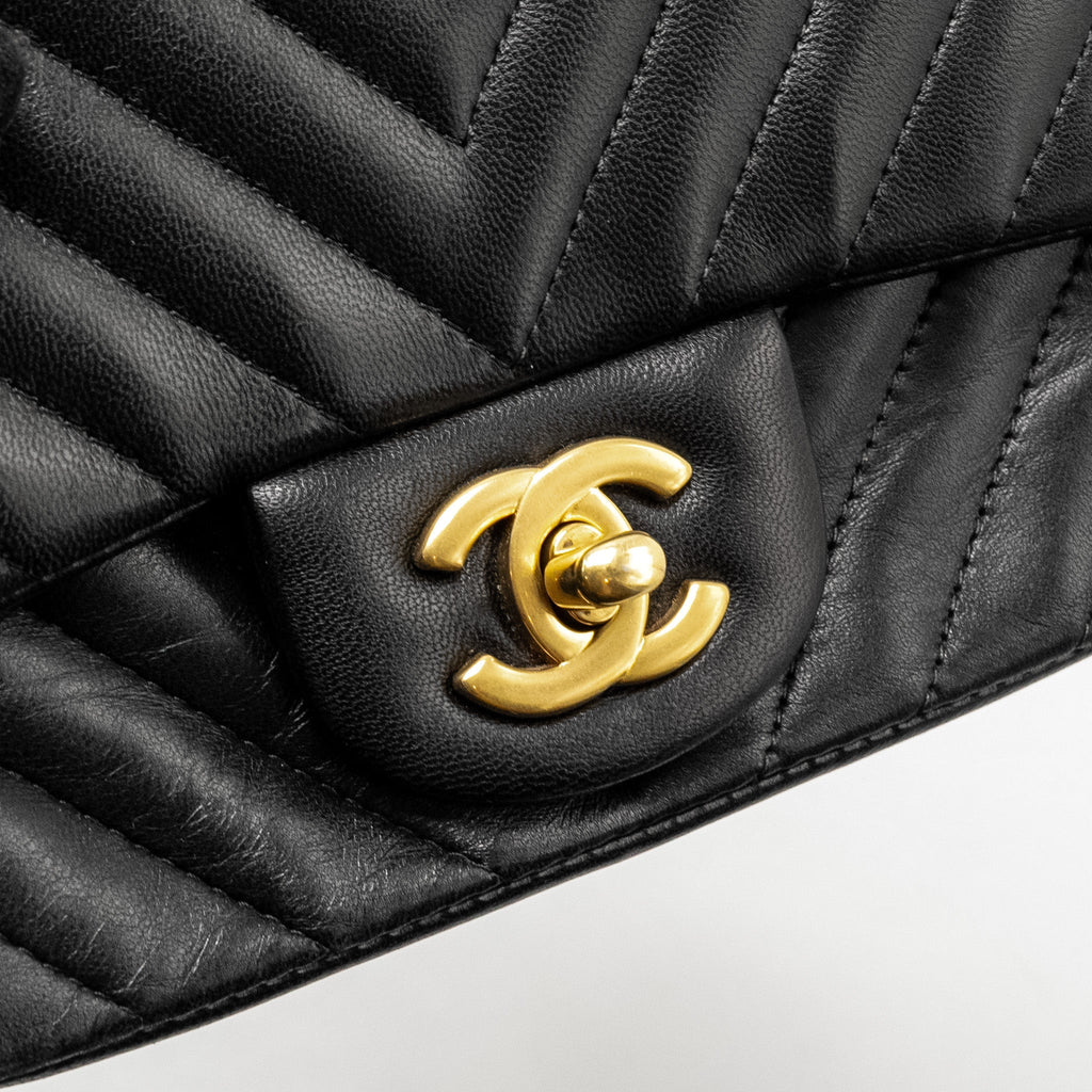 CHANEL MINI SQUARE CHEVRON FLAP BAG LAMBSKIN BLACK GHW