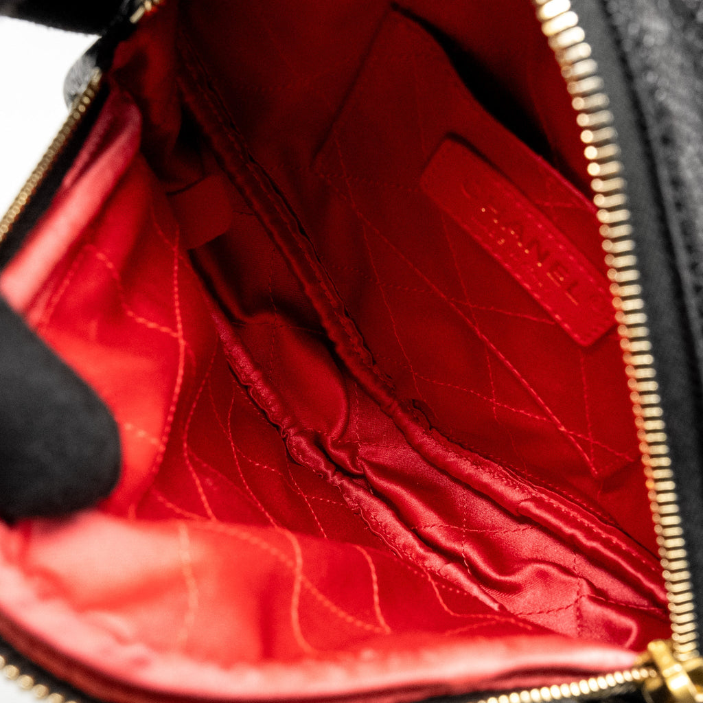 CHANEL QUILTED SHAPE CHAIN BAG CAVIAR BLACK GHW