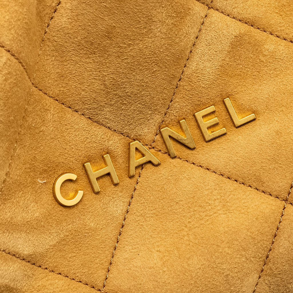 CHANEL MEDIUM 22 BAG QUILTED SHEARLING SUEDE CAMEL GHW (MICROCHIP)