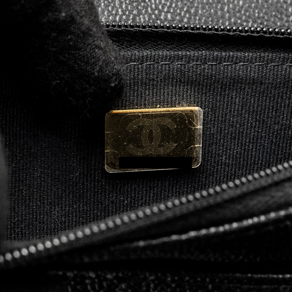 CHANEL DETAILED CC LOGO WALLET ON CHAIN CAVIAR BLACK GHW (MICROCHIP)