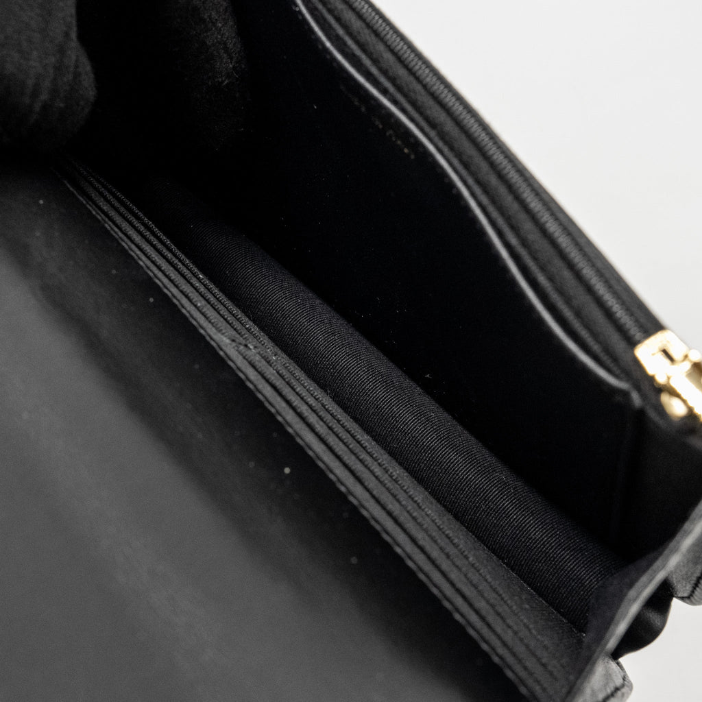 CHANEL PEARL DETAILED TOP HANDEL WALLET ON CHAIN LAMBSKIN BLACK LGHW (MICROCHIP)