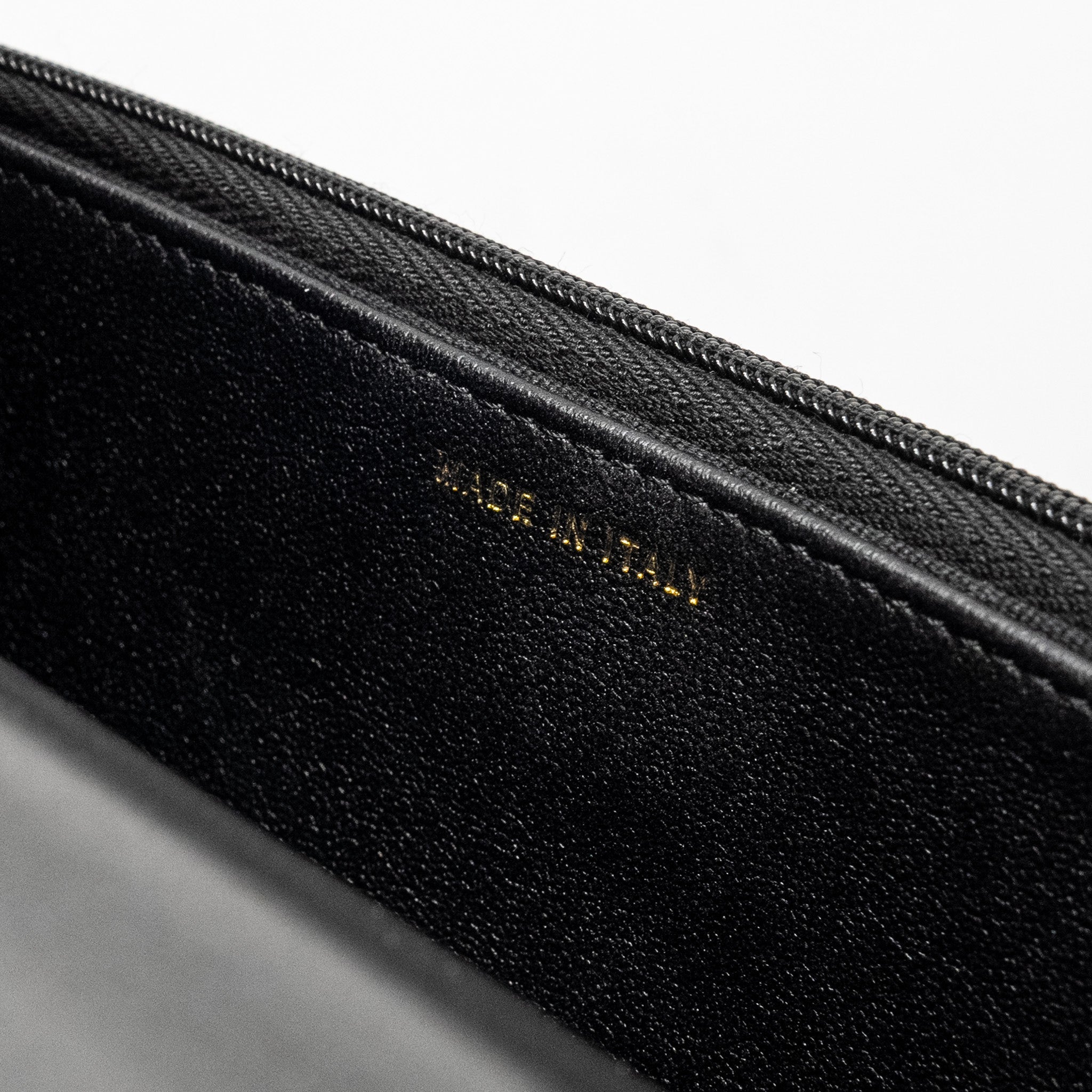 CHANEL PEARL DETAILED TOP HANDEL WALLET ON CHAIN LAMBSKIN BLACK LGHW (MICROCHIP)