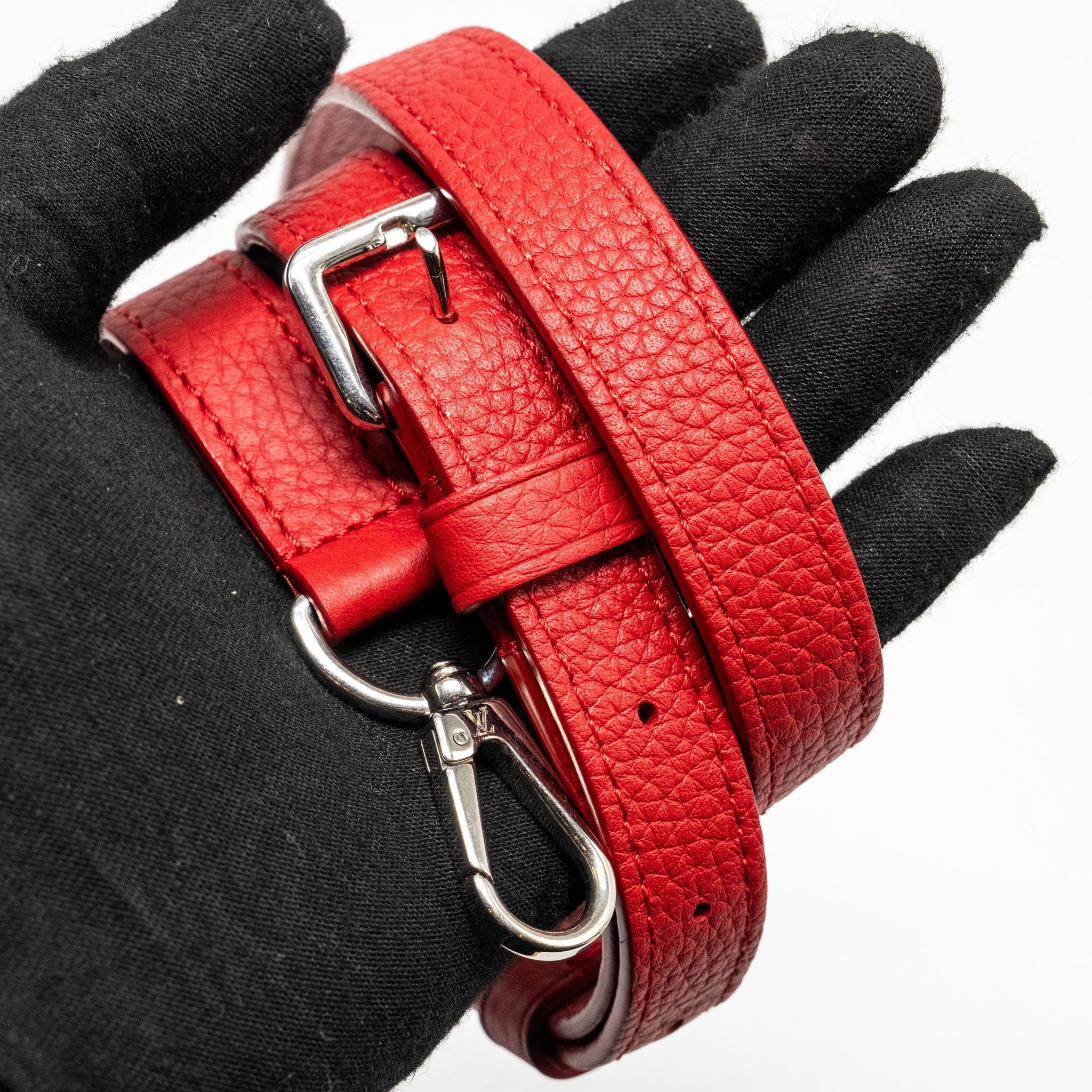 LOUIS VUITTON CAPUCINE BB TAURILLON RED SHW