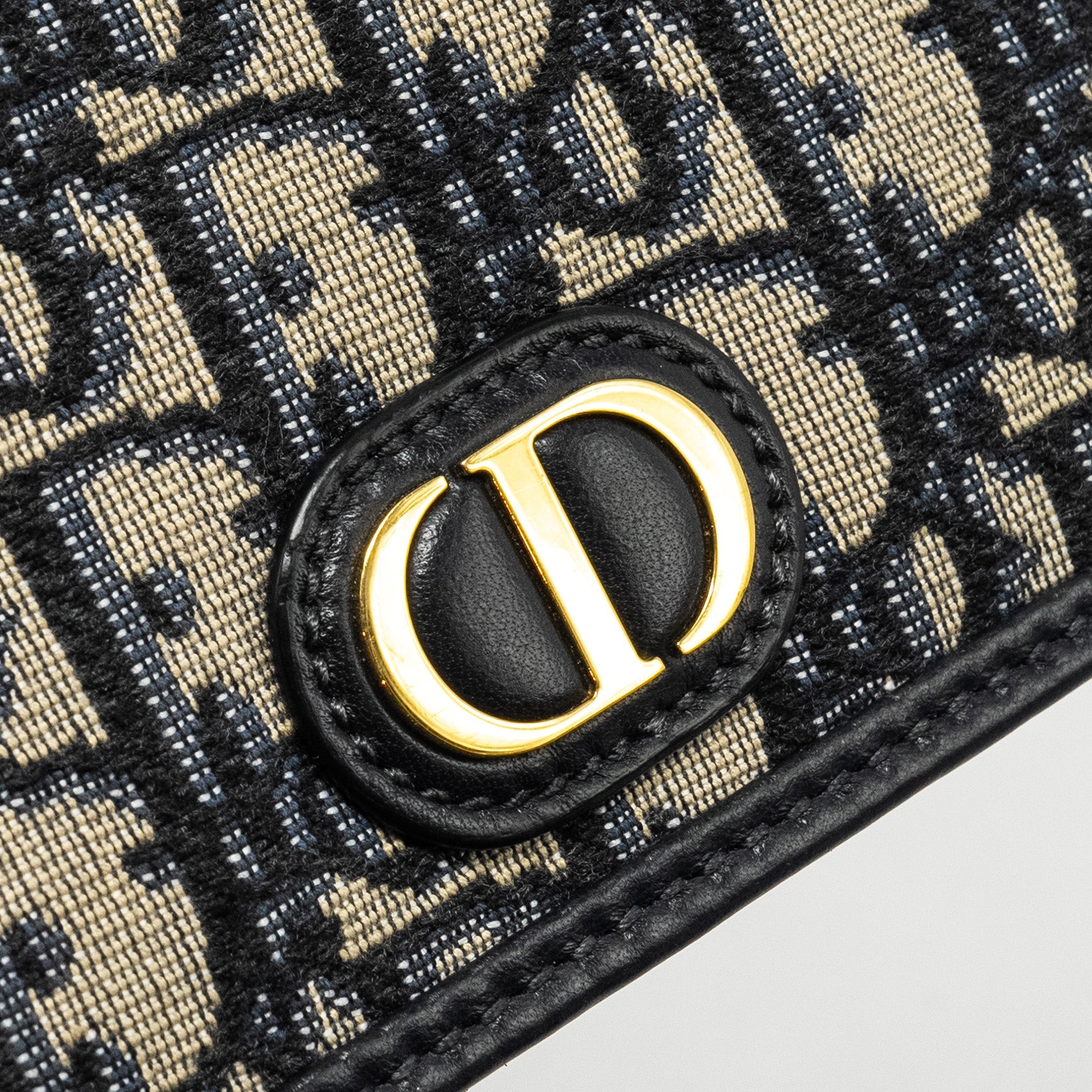 DIOR 30 MONTAIGNE NANO POUCH WITH CHAIN BLUE OBLIQUE JACQUARD GHW