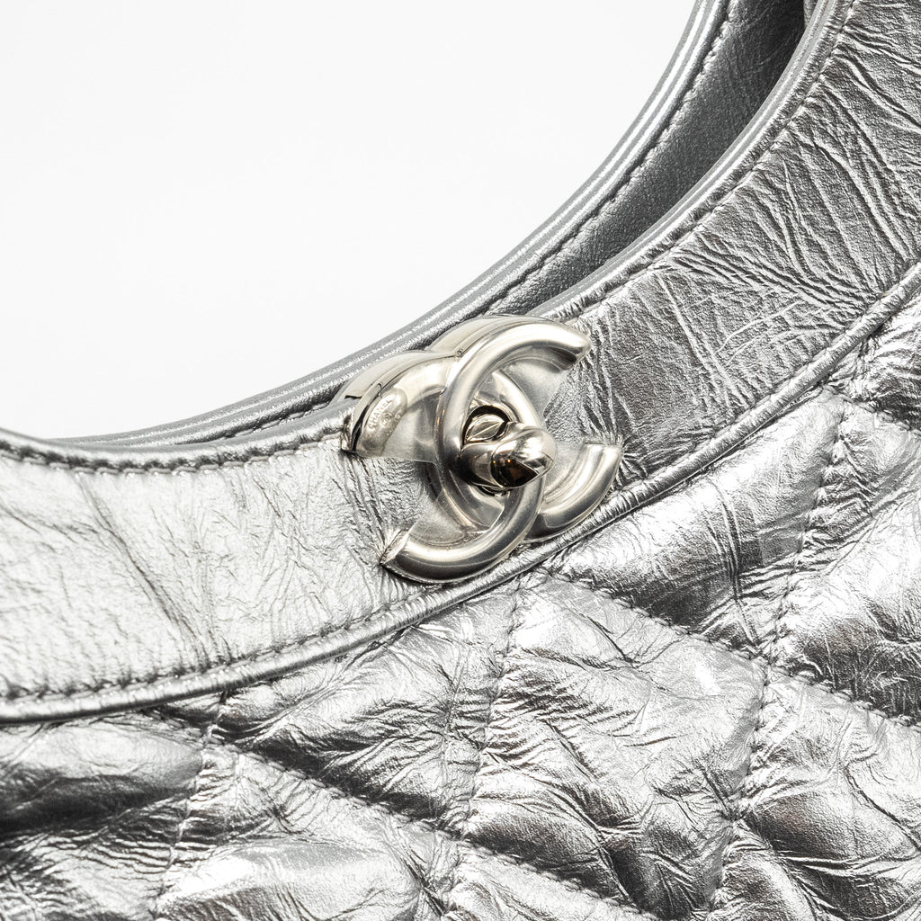 CHANEL 31 BAG QUILTED CRUMPLED CALFSKIN METALLIC SILVER SHW