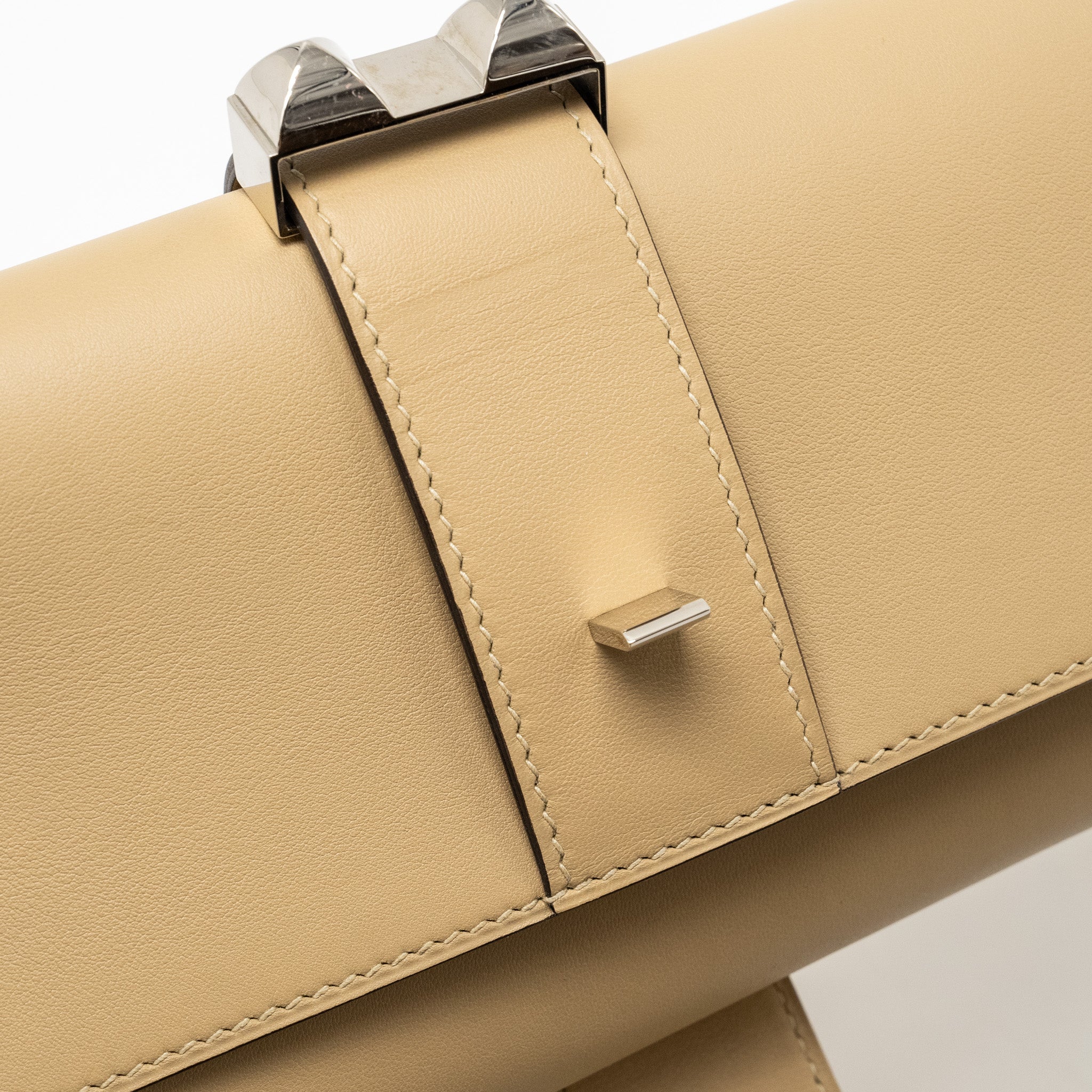HERMES POCHETTE MEDOR 23 SWIFT TRENCH SHW