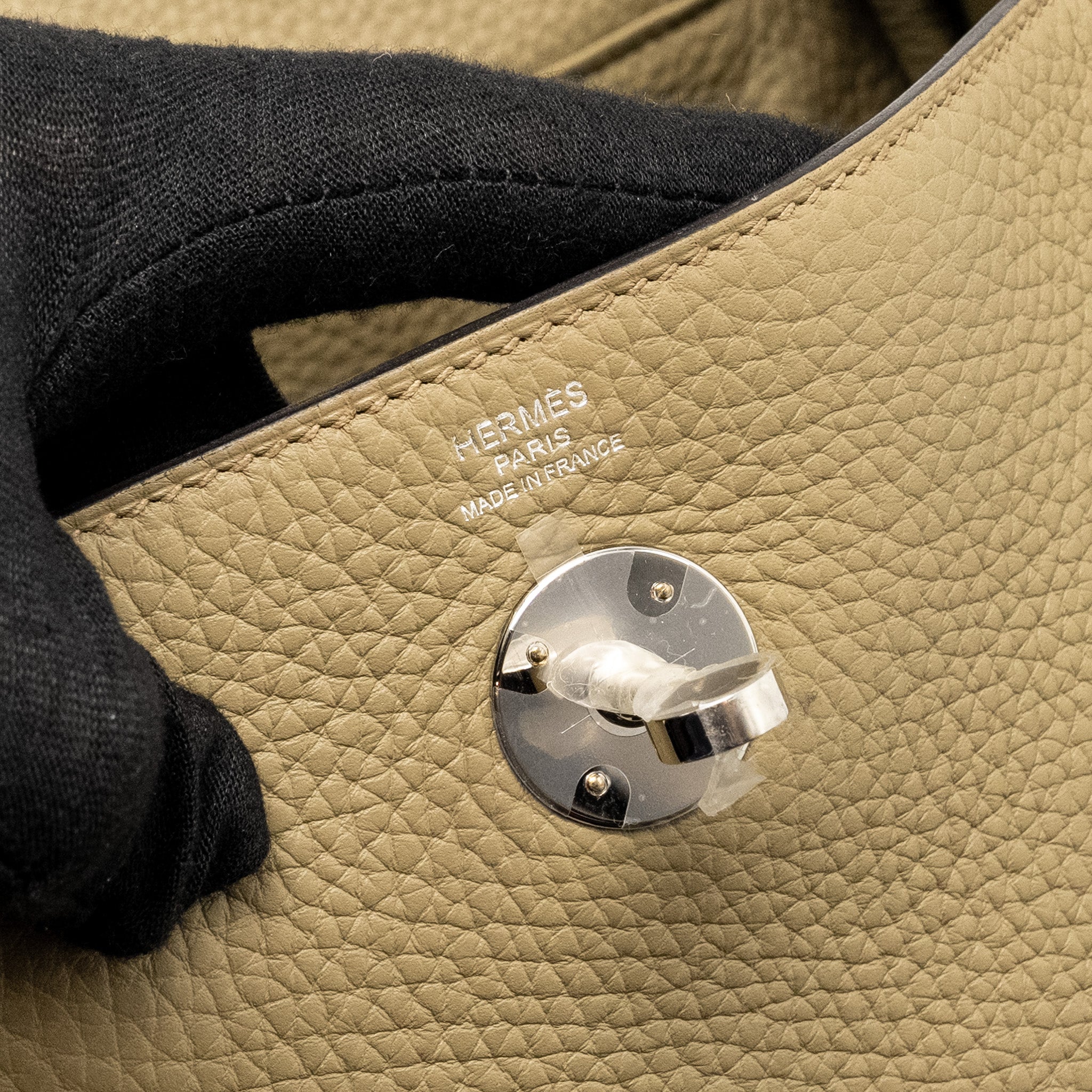 HERMES LINDY 26 CLEMENCE BEIGE MARFA SHW