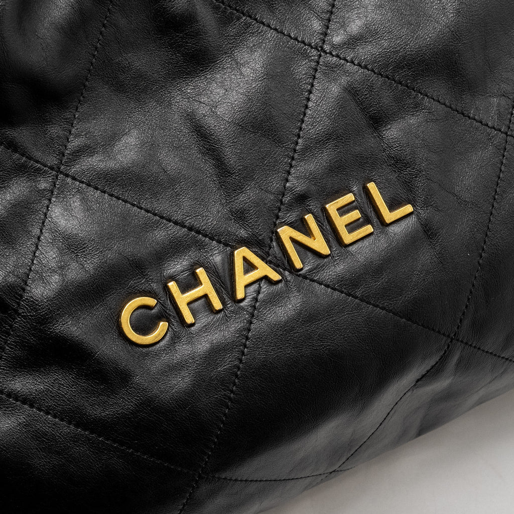 CHANEL MEDIUM 22 BAG SHINY CALFSKIN BLACK GHW (MICROCHIP)