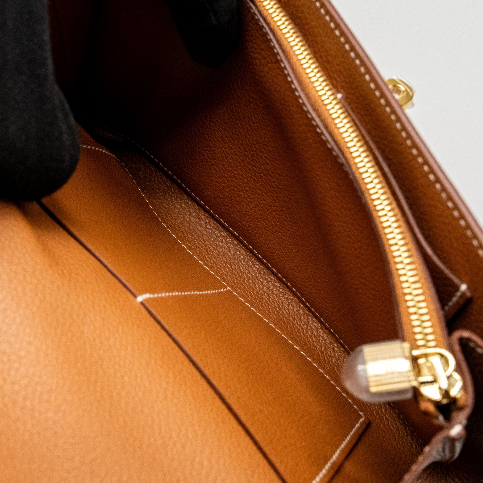 HERMES KELLY TO GO EVERCOLOR GOLD GHW