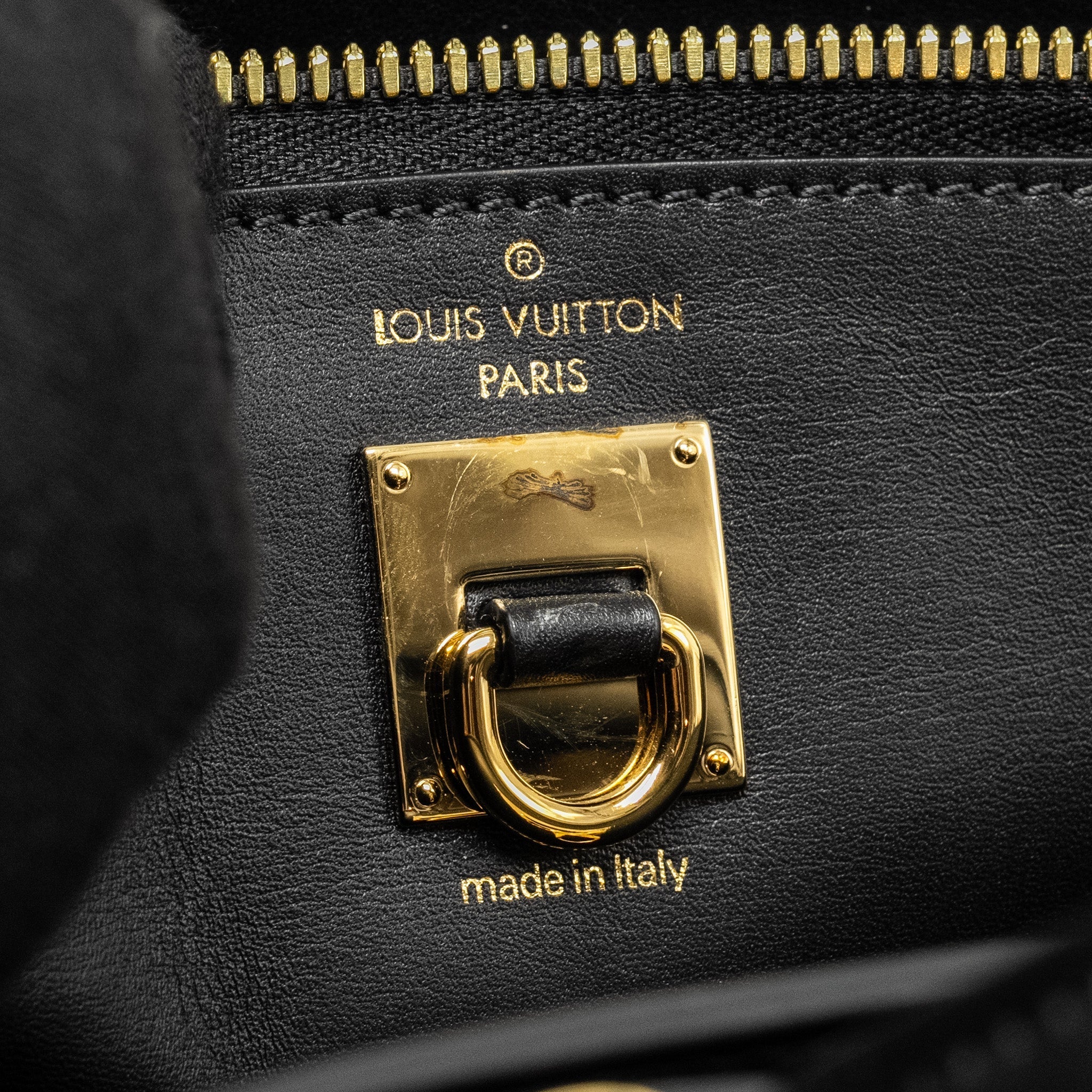 LOUIS VUITTON CITY STEAMER PM GRAINED CALFSKIN BLACK GHW
