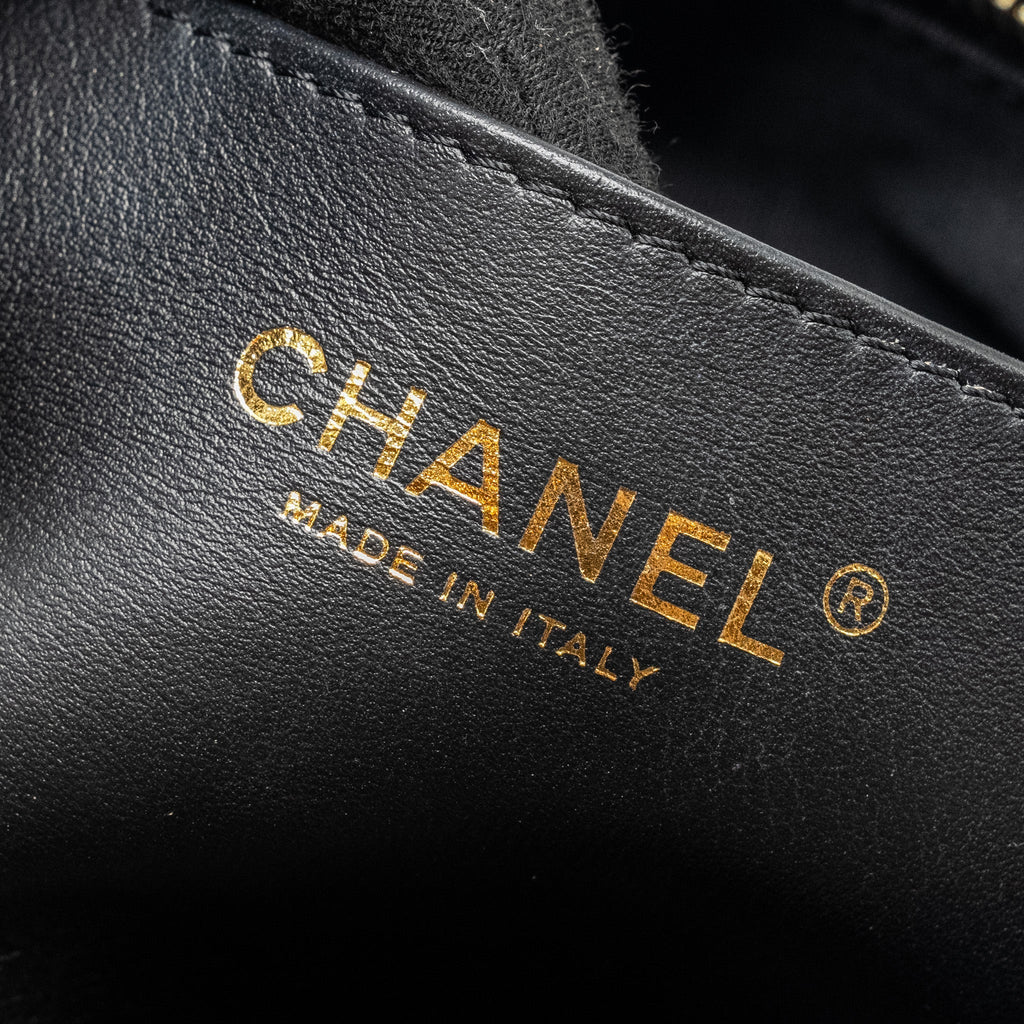 CHANEL 22K HOBO SHOULDER BAG LAMBSKIN BLACK GHW (MICROCHIP)