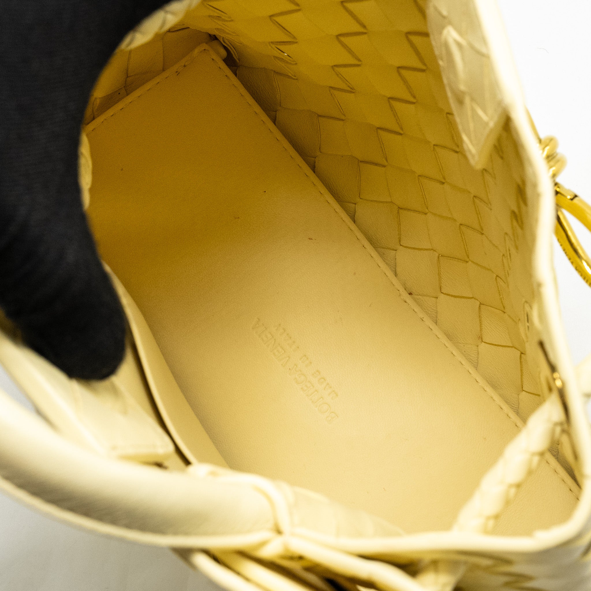 BOTTEGA VENETA SMALL ANDIAMO BAG LAMBSKIN LIGHT YELLOW GHW