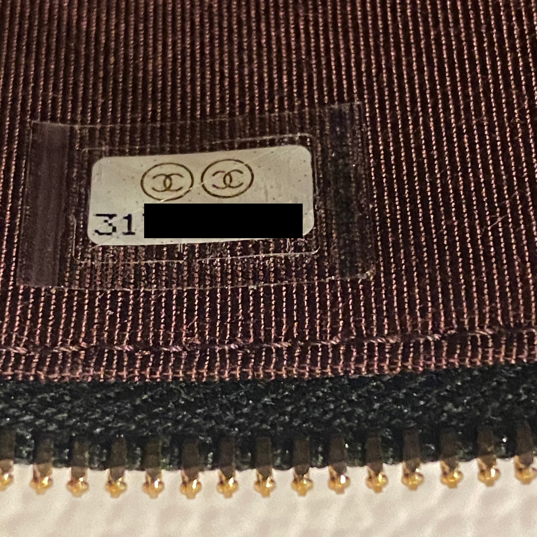 CHANEL SMALL LONG VANITY WITH CHAIN CAVIAR  BLACK LGHW