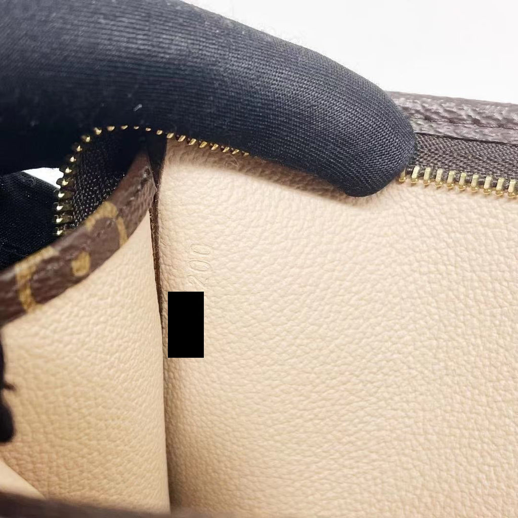 LOUIS VUITTON TOILETRY POUCH MONOGRAM SIZE 19