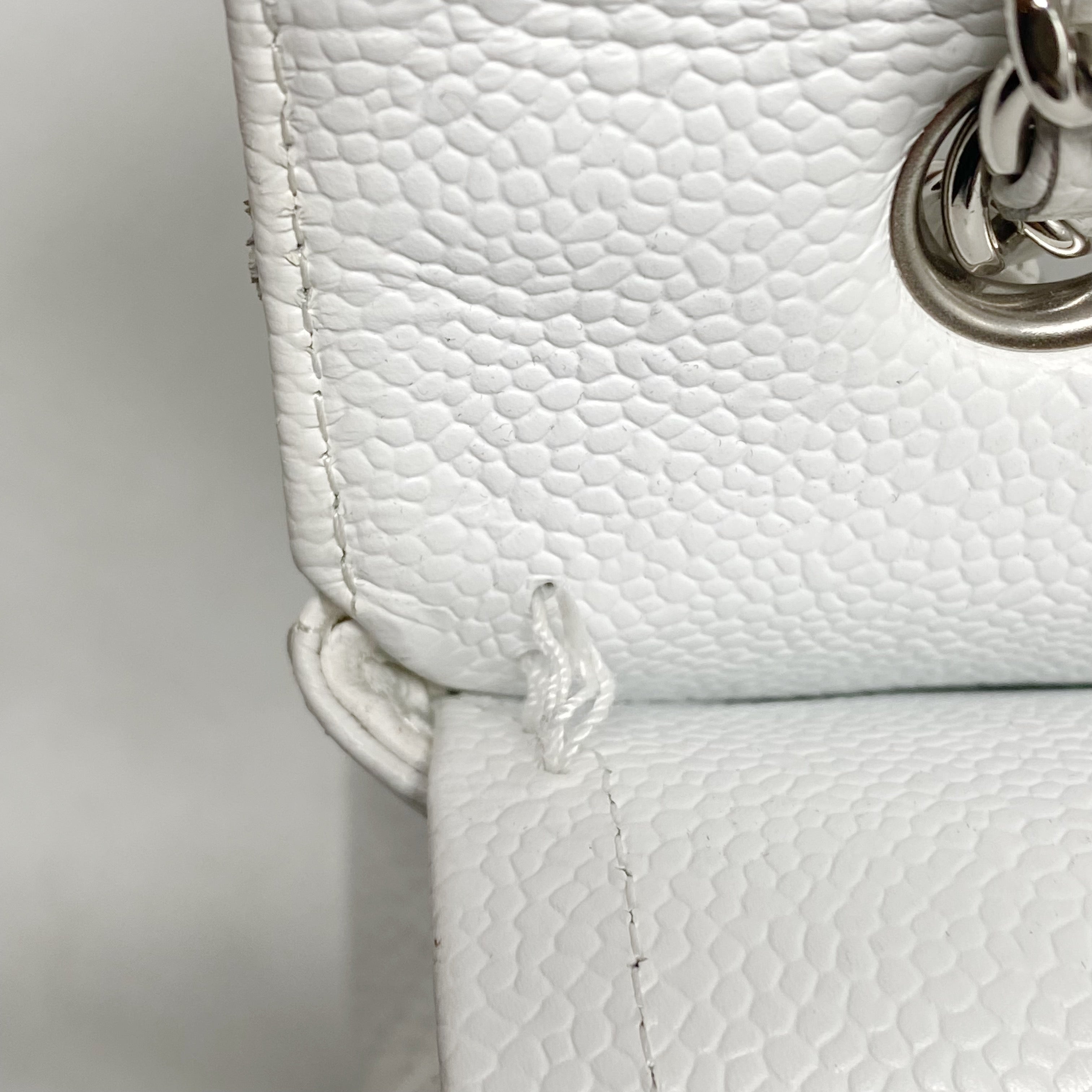 CHANEL MEDIUM CLASSIC DOUBLE FLAP BAG CAVIAR WHITE SHW